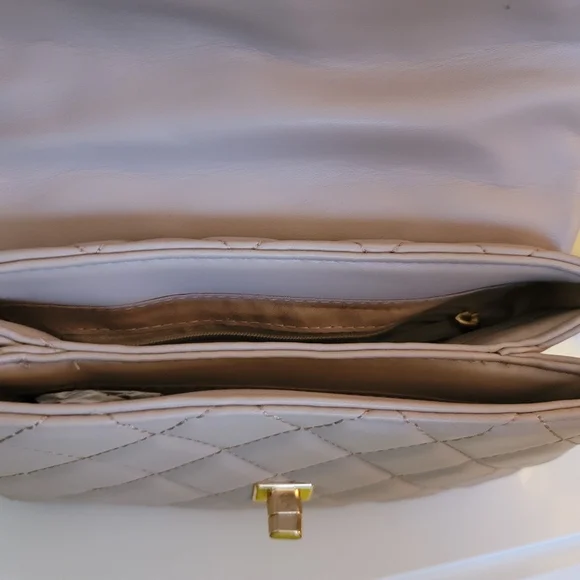 $50 NWT Crossed body bag Badgley - Picture 8 of 8